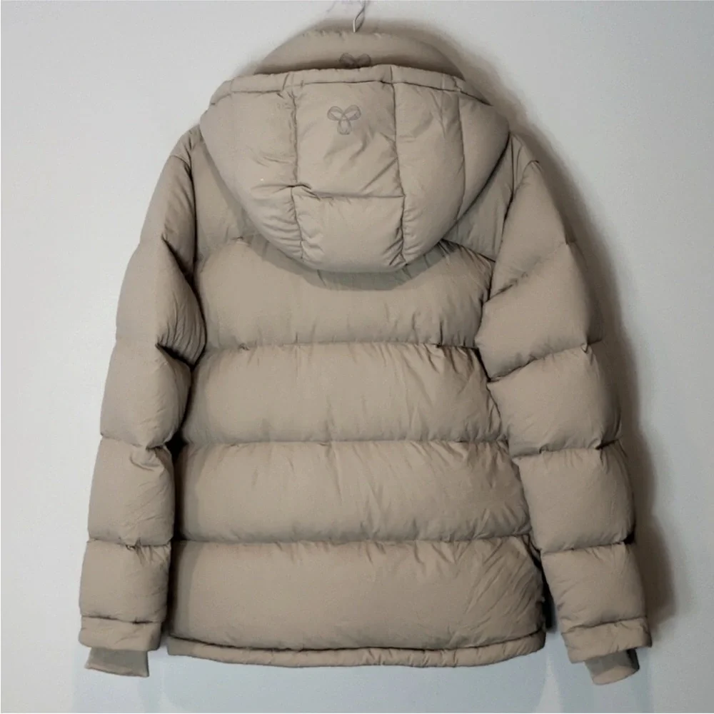 TnA The Super Puff Goose Down Aritzia Womens
Small Outerwear Coat - Picture 5 of 12